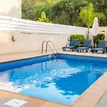 Alba, Luxury 4 Bdrm With Heated Pool *
