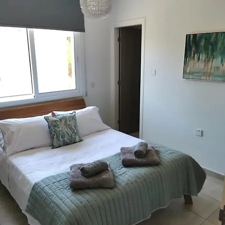 Alba, Luxury 4 Bdrm With Heated Pool Protaras