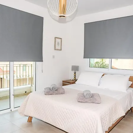 Alba, Luxury 4 Bdrm With Heated Pool *