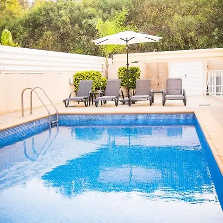 Alba, Luxury 4 Bdrm With Heated Pool Villa *