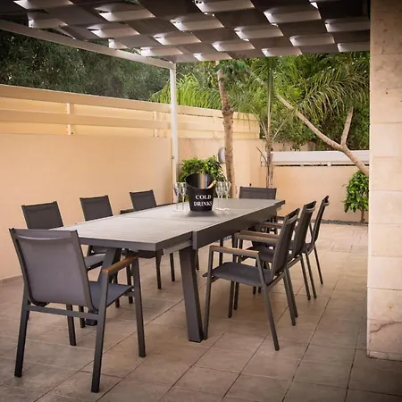 Alba, Luxury 4 Bdrm With Heated Pool Villa *