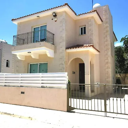 Alba, Luxury 4 Bdrm With Heated Pool