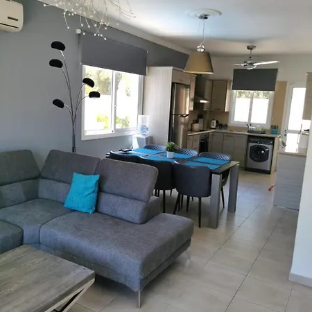 Alba, Luxury 4 Bdrm With Heated Pool * Protaras