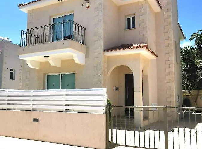 Alba, Luxury 4 Bdrm With Heated Pool