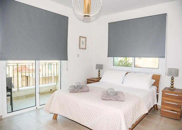 Alba, Luxury 4 Bdrm With Heated Pool *