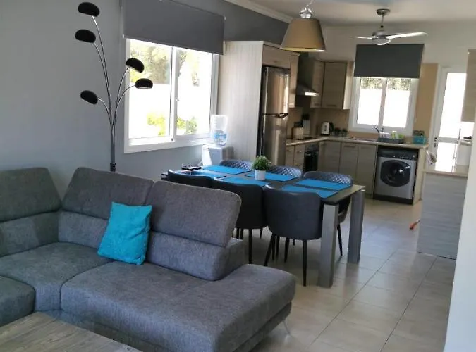 Alba, Luxury 4 Bdrm With Heated Pool * Protaras